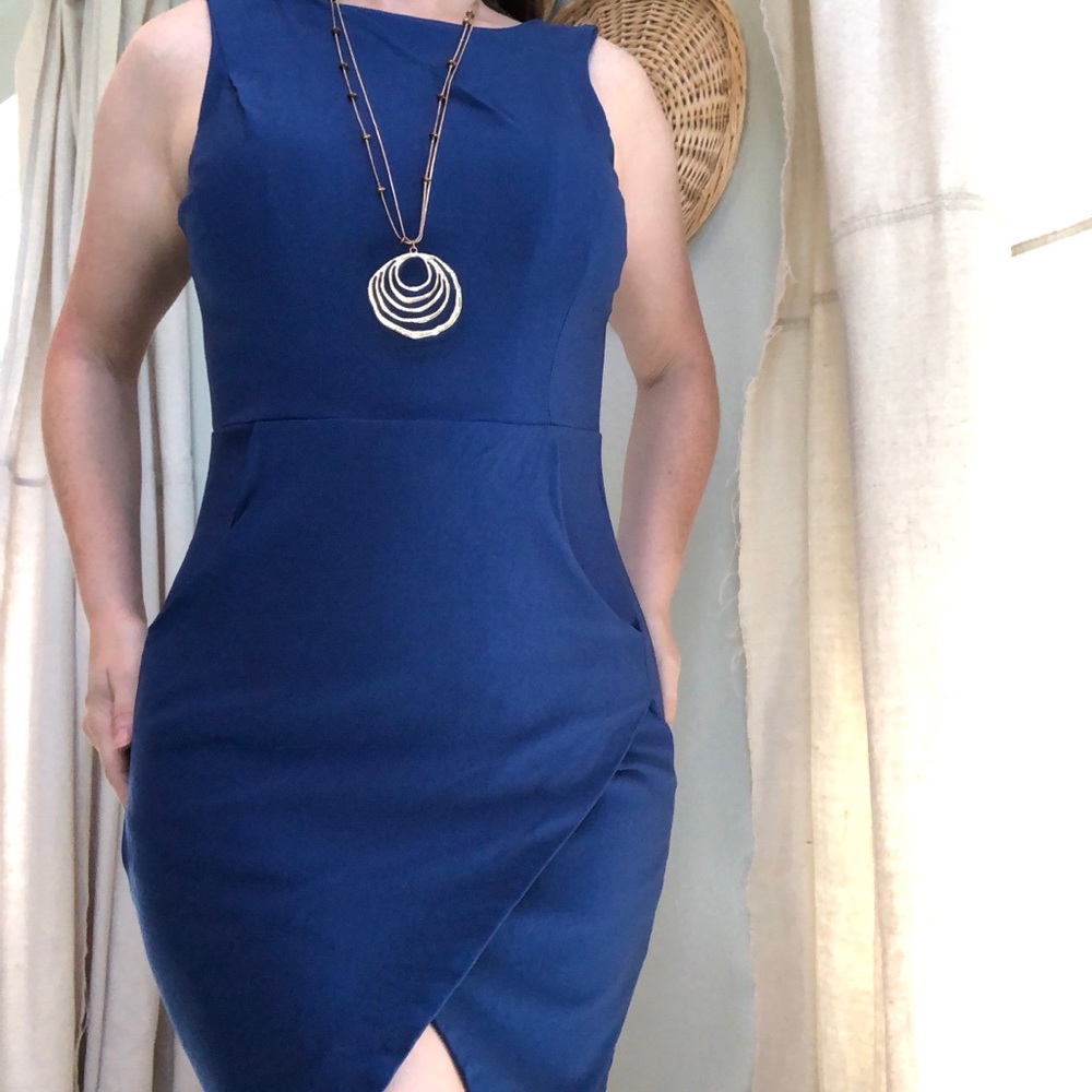 🚨FLASH SALE🚨Teeze Me Sleeveless Sheath Dress